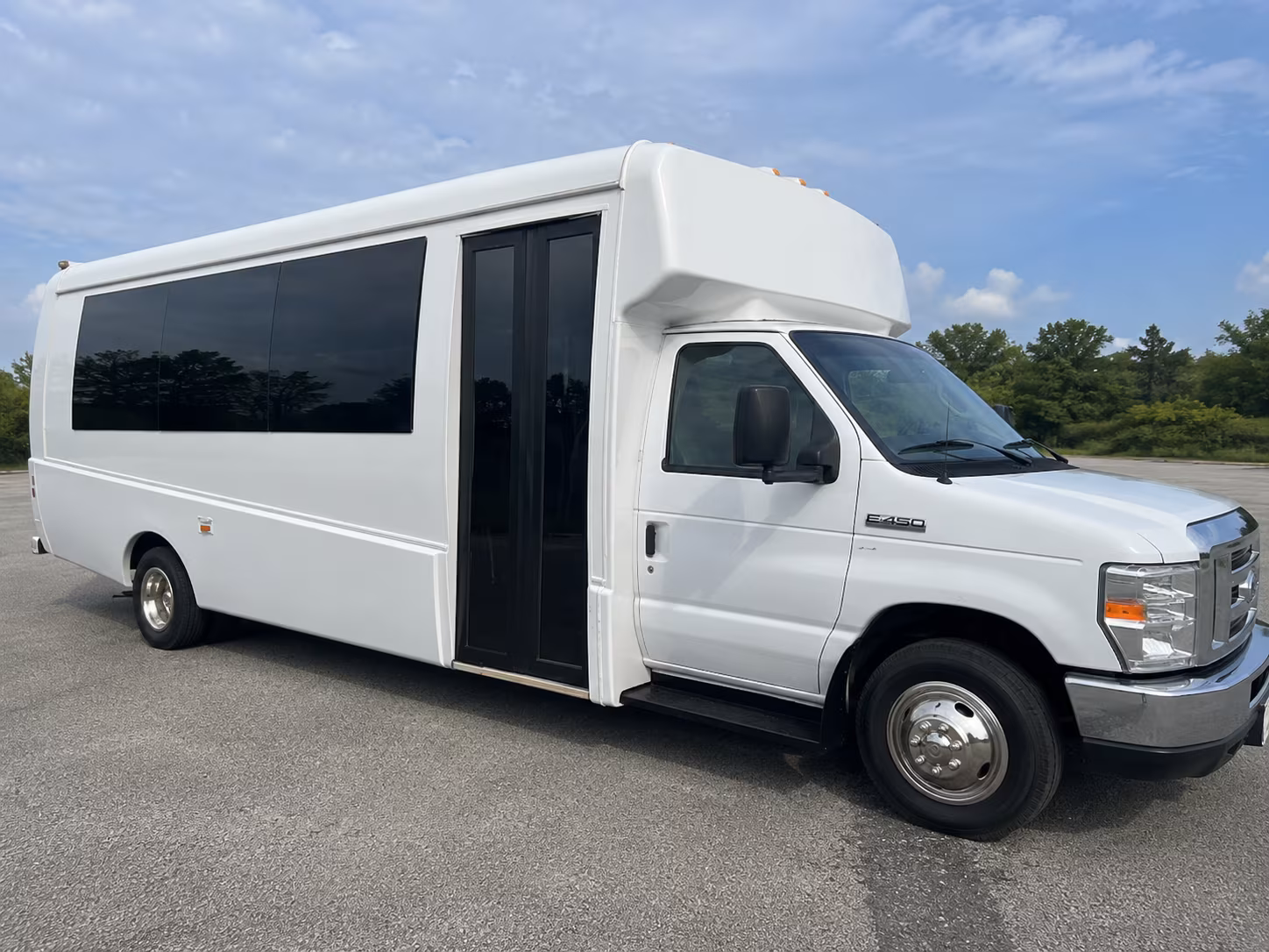 bridal party bus rentals from getting ready suites to the ceremony